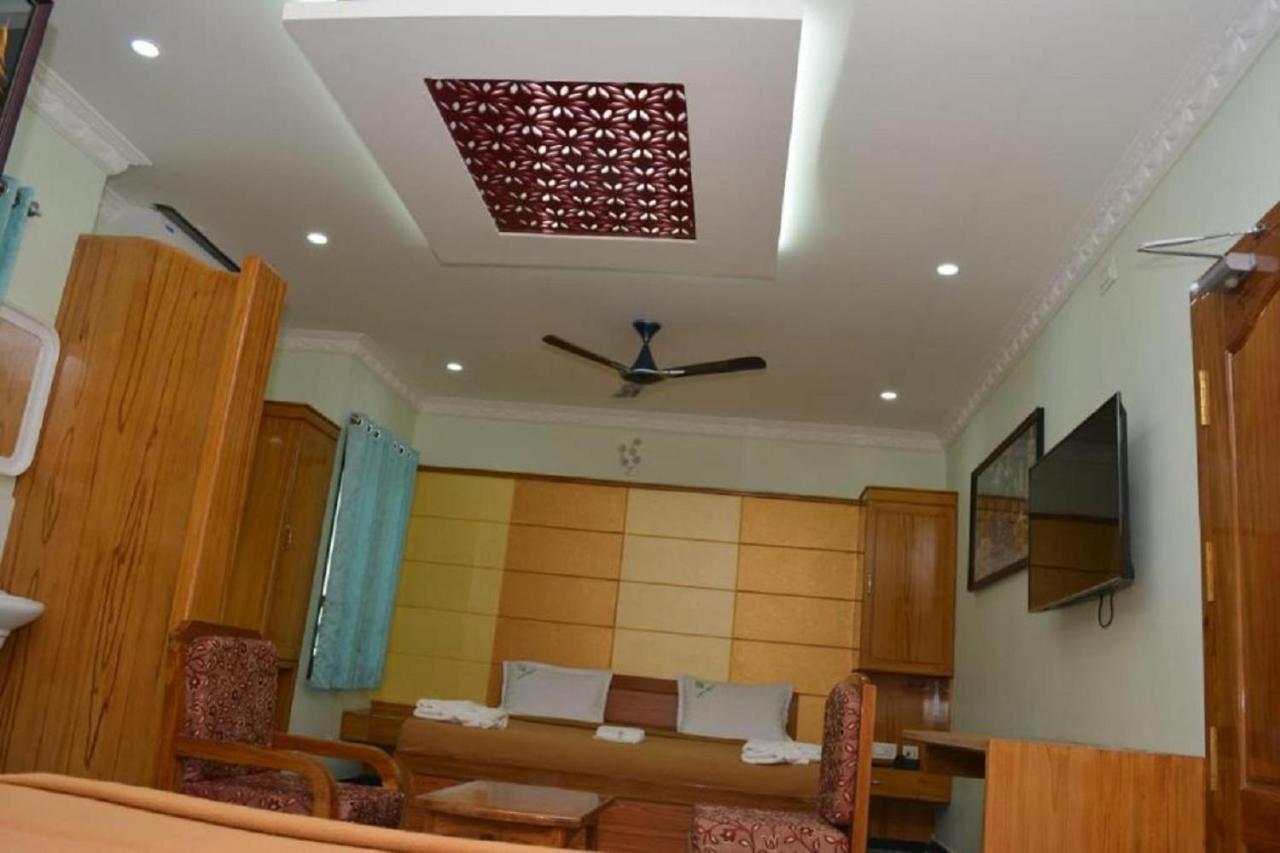 สกันทา รีเจนซี Hotel Tiruchchendur ภายนอก รูปภาพ